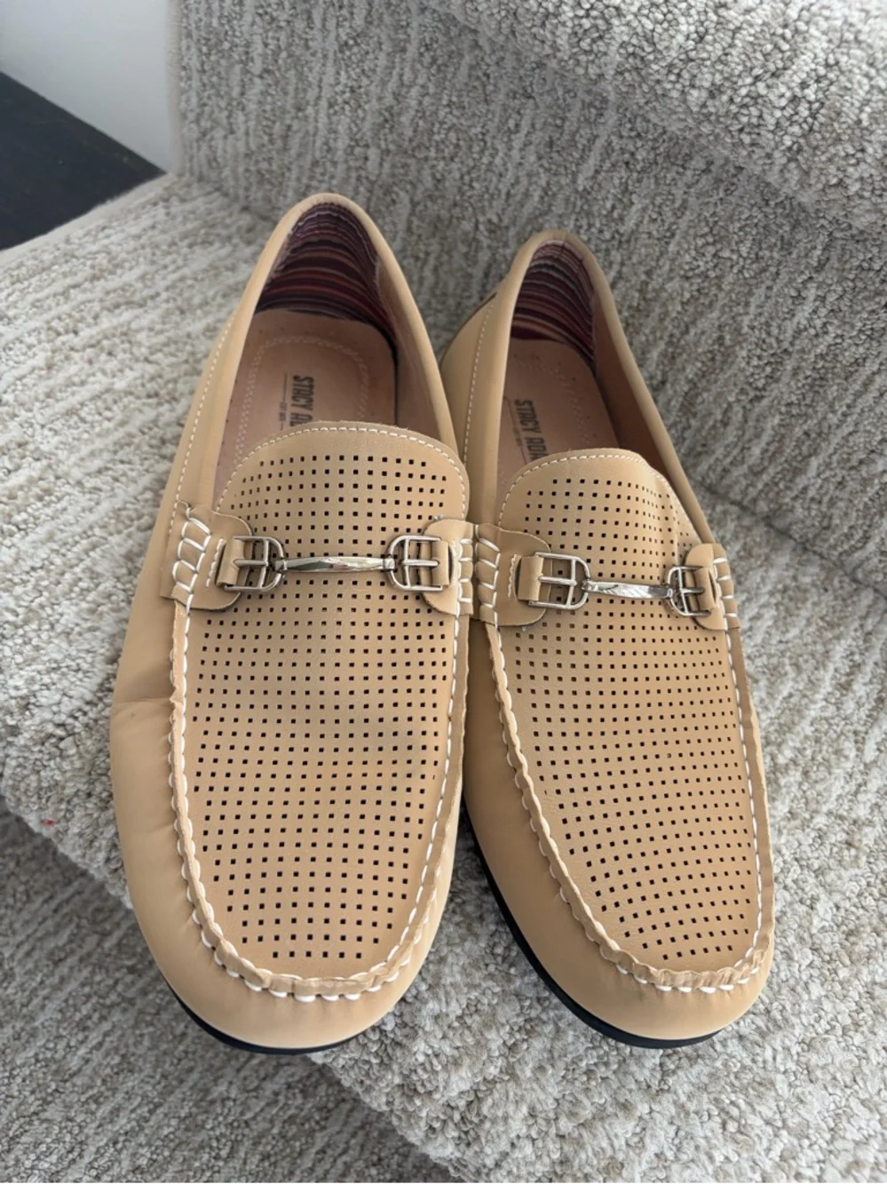 Stacy Adams MEN'S CORLEY MOC TOE BIT SLIP-ON - TAUPE. Size 10.